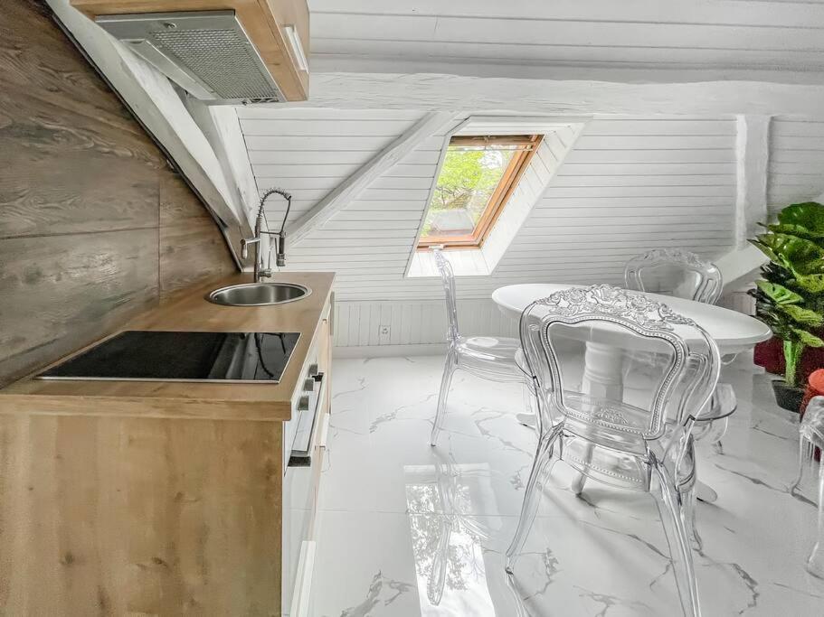 Loft In The Castle Chateau Du Chatelard अपार्टमेंट Montreux